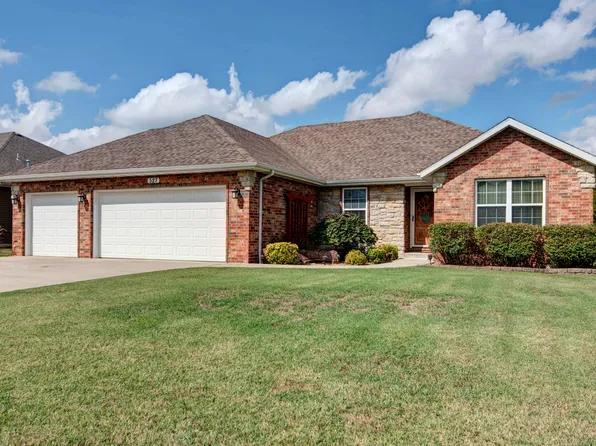 527 E Logan Street, Willard, MO 65781