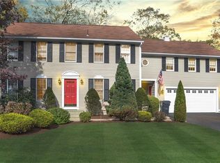 17 Blossom Ct, Warwick, RI 02886