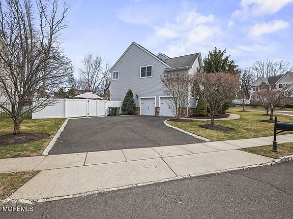 2nd image of 28 Gibson Drive