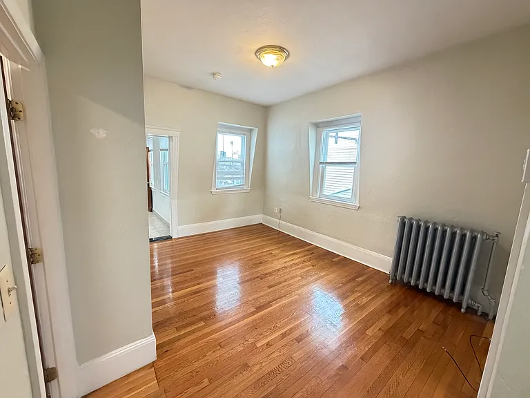 11 Pinckney St #2 — Photo 6