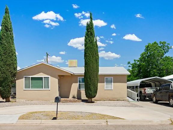 2nd image of 1006 Montezuma Ave