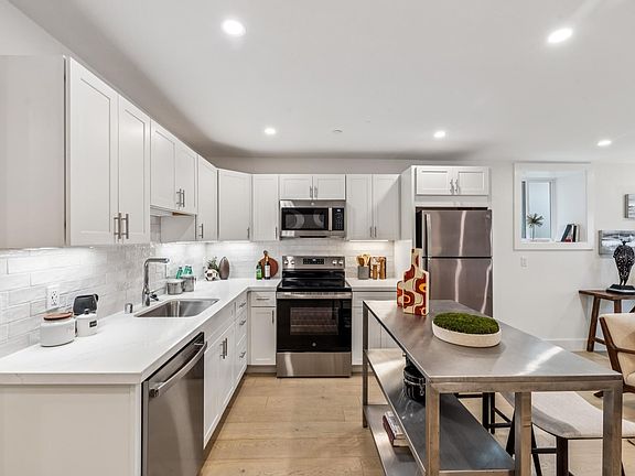 5th image of 2350 California St #8