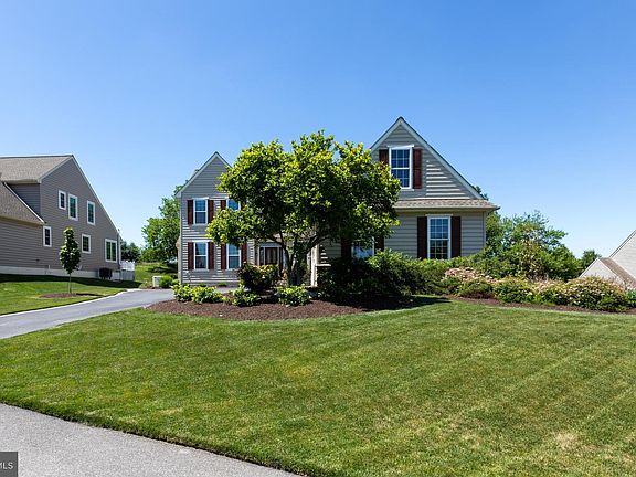 3rd image of 115 Turnberry Dr