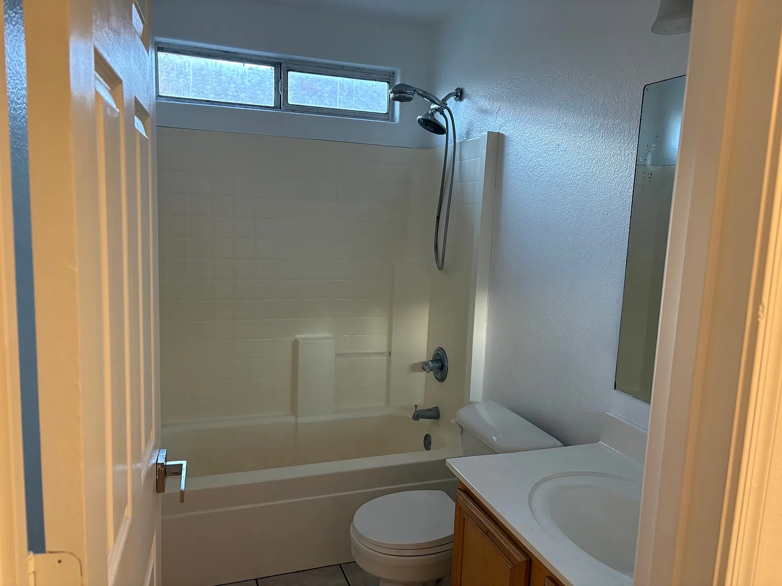 3 bed, 1500 sqft, $2,000 — Photo 4