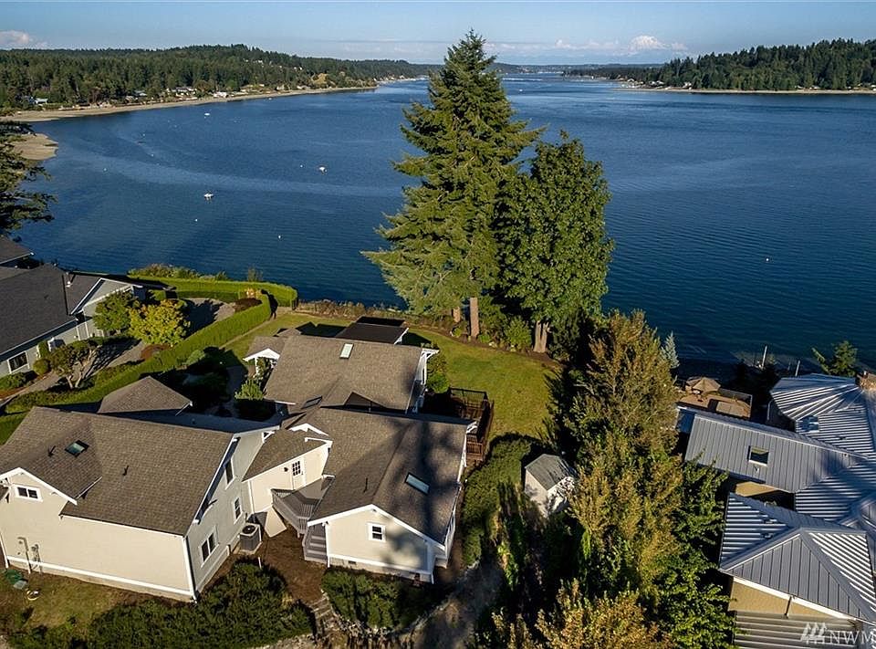 1st image of 3103 Horsehead Bay Dr NW