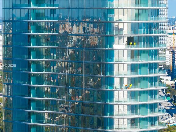 4th image of 175 SE 25th Rd #2802