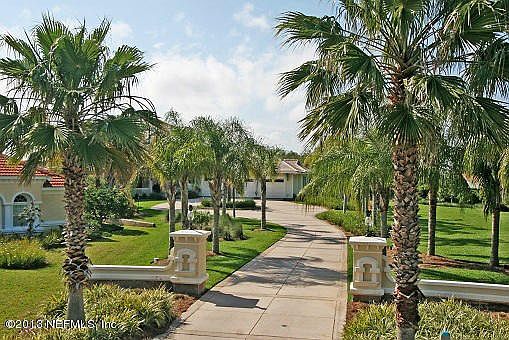 Entrance to 308 View Point Place