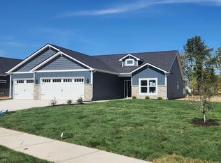 1130 Cobre Ct, Fort Wayne, IN 46845