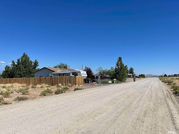 2nd image of 92 Nadel Ln