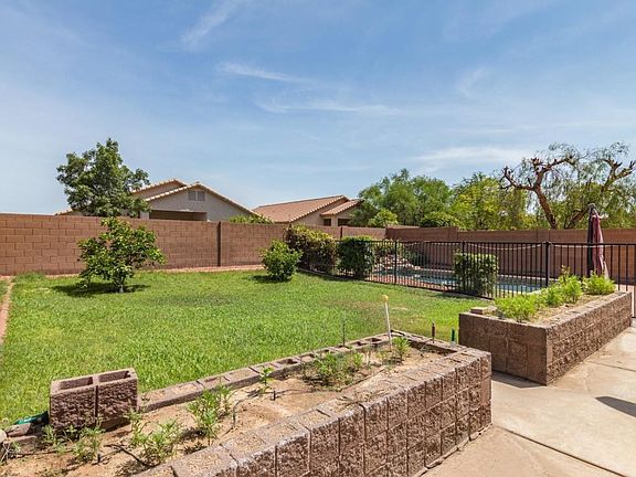 5th image of 3912 W Quail Ave