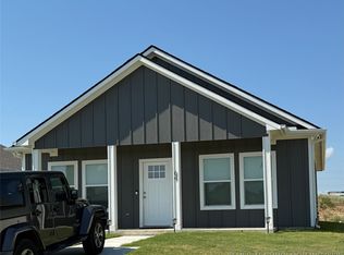 64 Middle St, Durant, OK 74701