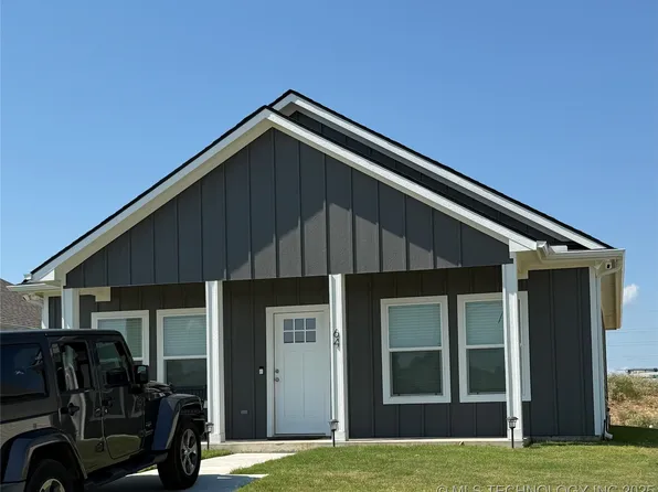 64 Middle St, Durant, OK 74701