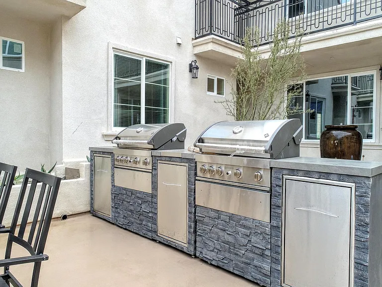 The Views Apartment Homes — Photo 32