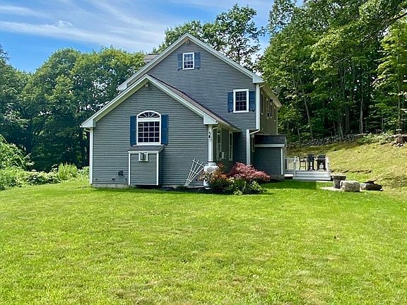 4th image of 543 Jones Hill Rd