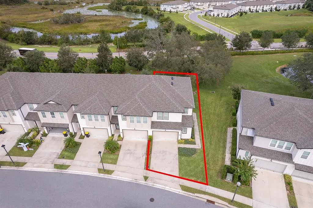 3 bed, 2.0 bath, 2160 sqft, $2,700 — Photo 4