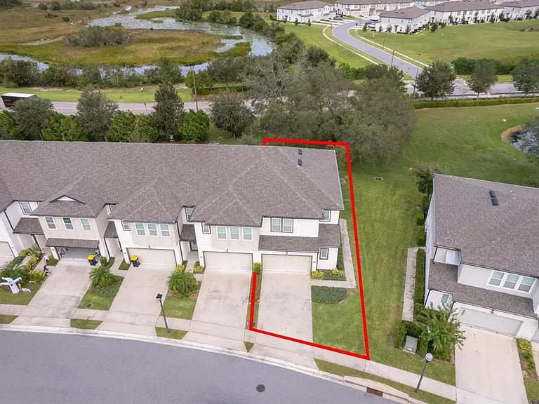 664 Benoi Dr — Photo 4