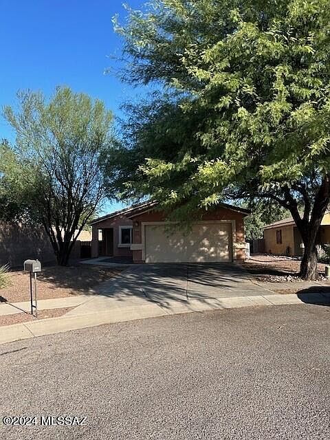 1st image of 2186 W Splitwood Pl