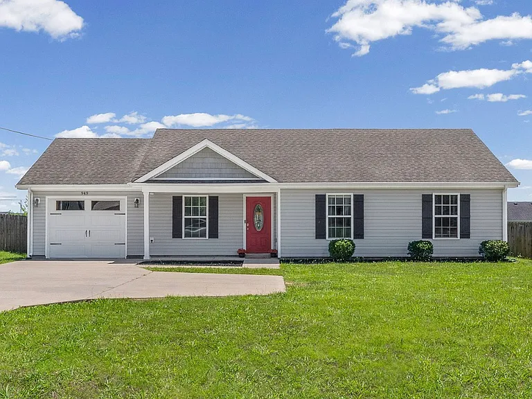 949 Hugh Hunter Rd #OAK — Photo 1