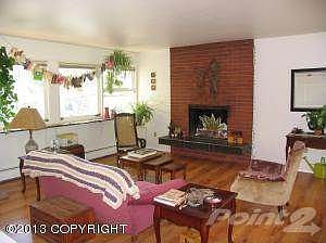 Living Room Upper Unit 1