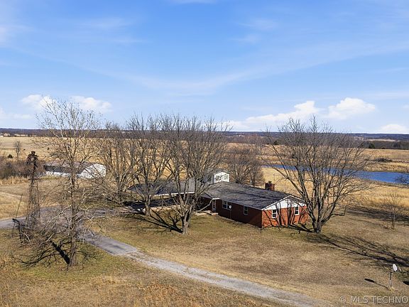 3rd image of 2251 S 4260th Rd