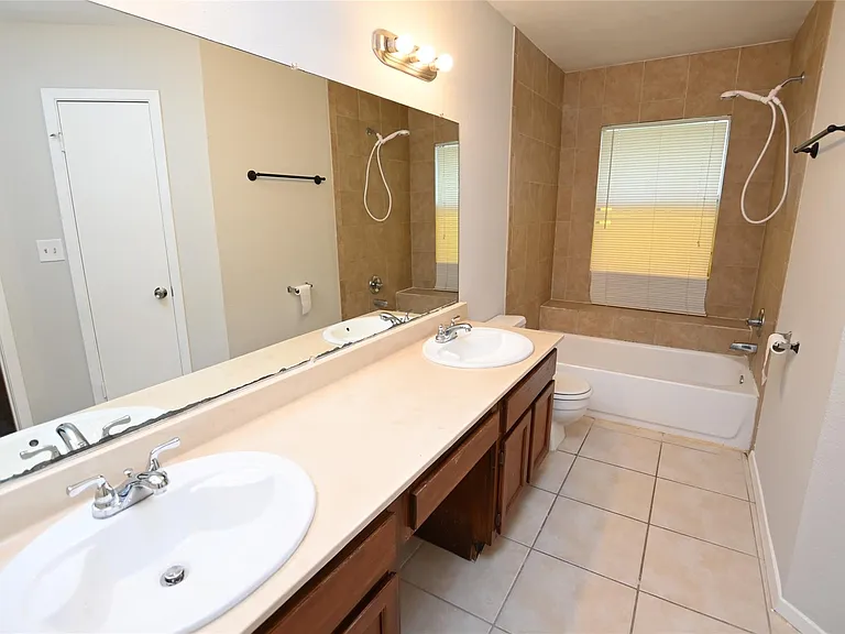 6702 Garden Canyon Dr — Photo 13