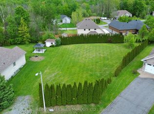17 Penny Ln, South Stormont, ON K0C1P0