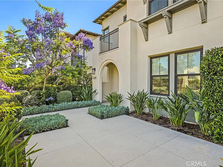 6795 Solterra Vista Pkwy — Photo 3