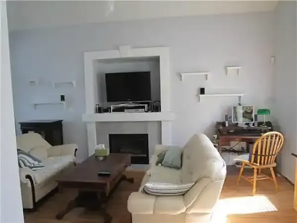 1393 Jefferys Cres NW #1A — Photo 3