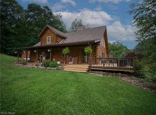 886 True Rd SE, Dennison, OH 44621