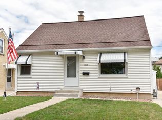 2646 S 70th St, Milwaukee, WI 53219