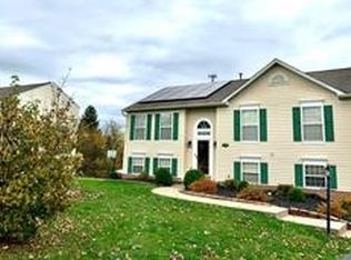 104 Buttonwood Dr, Aliquippa, PA 15001