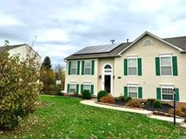 104 Buttonwood Dr, Aliquippa, PA 15001