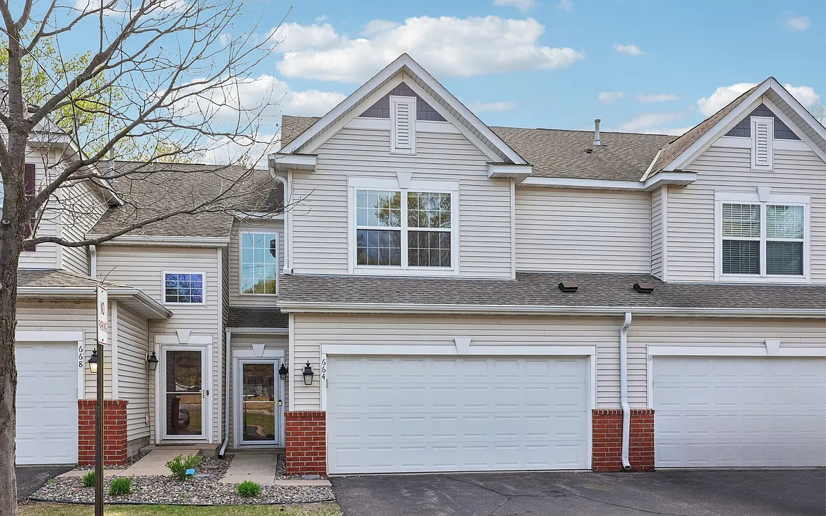 Building Photo - 664 Village Pkwy #1513