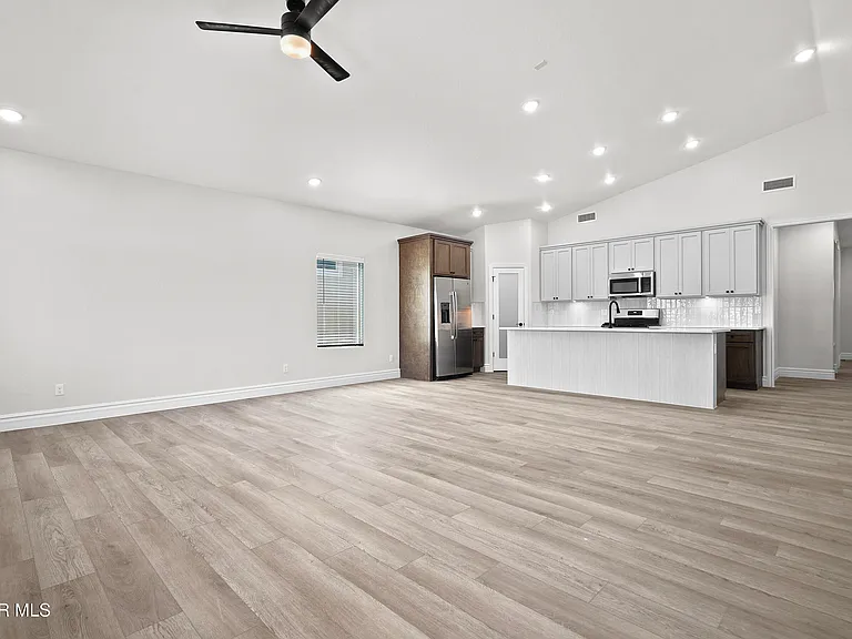 15153 Ambition Ave — Photo 27