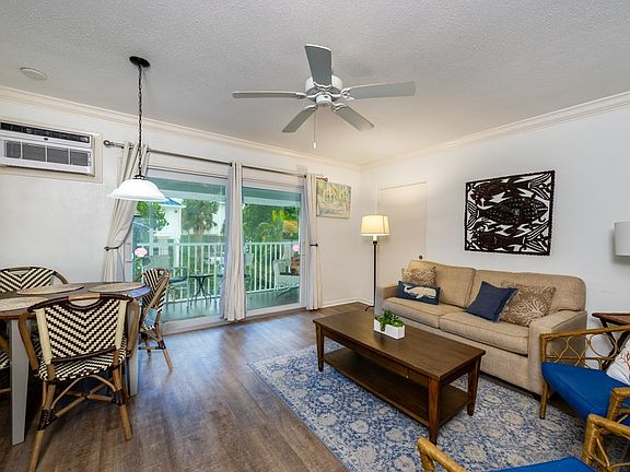 4th image of 409 E Gulf Dr APT 15