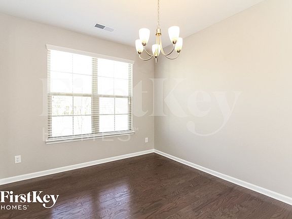 4th image of 11370 Cedarvale Farm Pkwy
