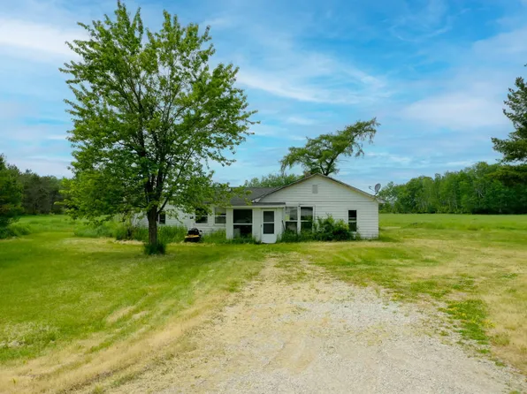 3301 N Merritt Rd, Merritt, MI 49667