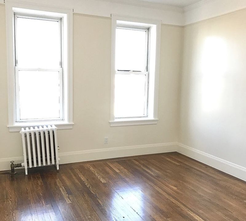 2nd image of 2595 45th St APT 1