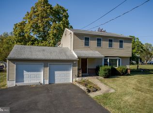 143 Cardinal Rd, Chalfont, PA 18914