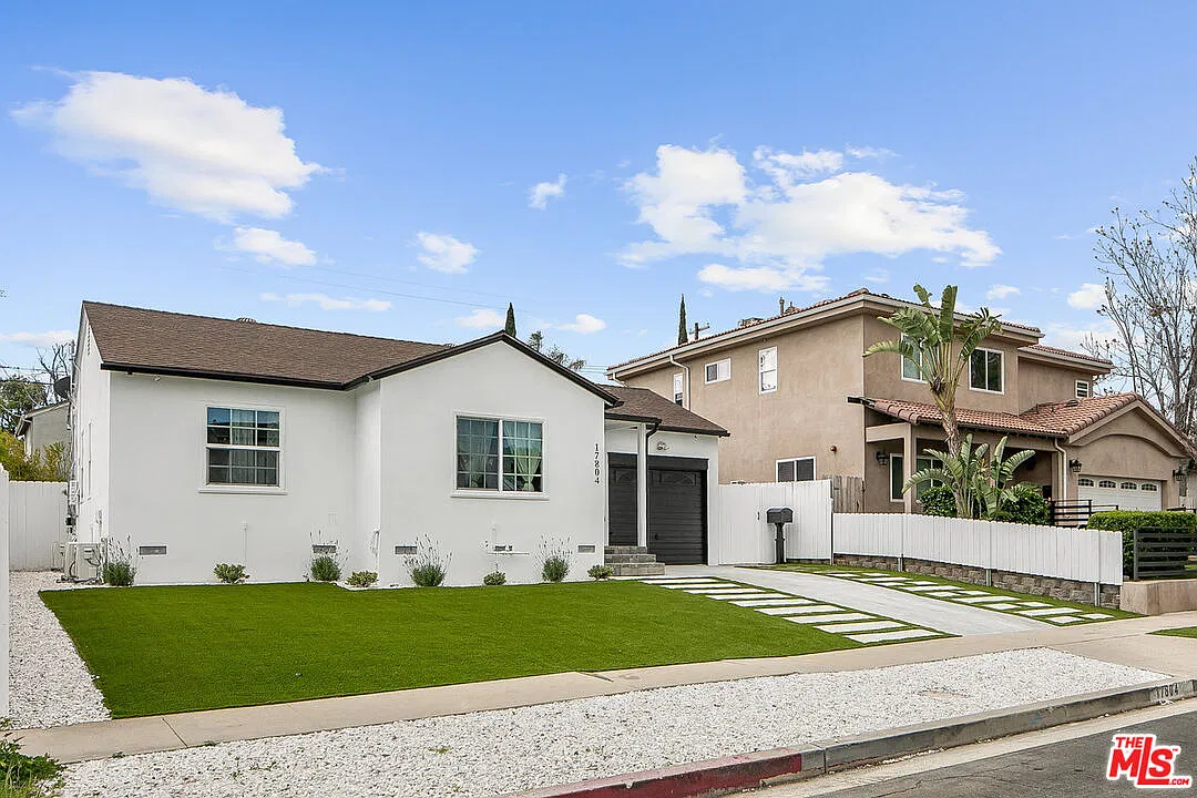 3 bed, 2.0 bath, 905 sqft, $6,000 — Photo 3