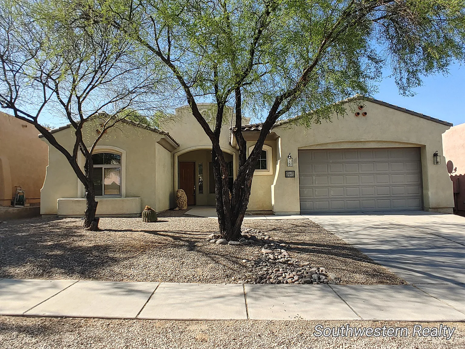 439 East Camino Nubes Blancas - 1 — Photo 1