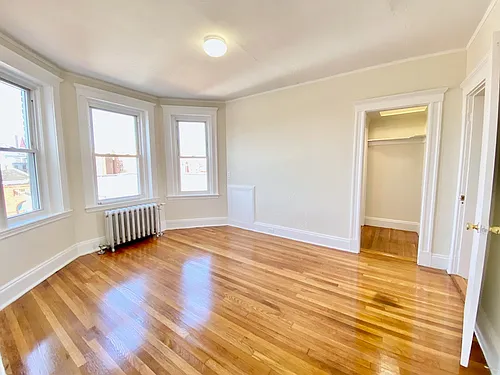 151 Park Dr Photo 1