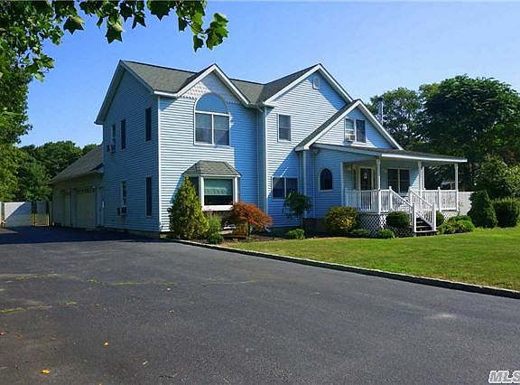 2nd image of 71 Greenport Ave
