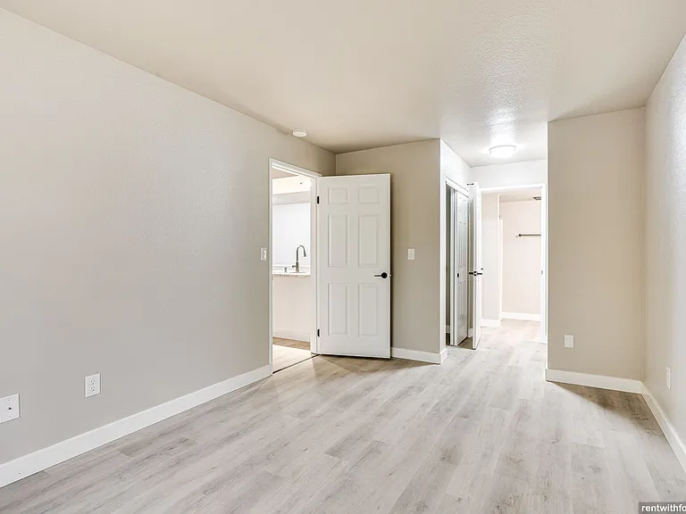 821 Security Dr — Photo 51