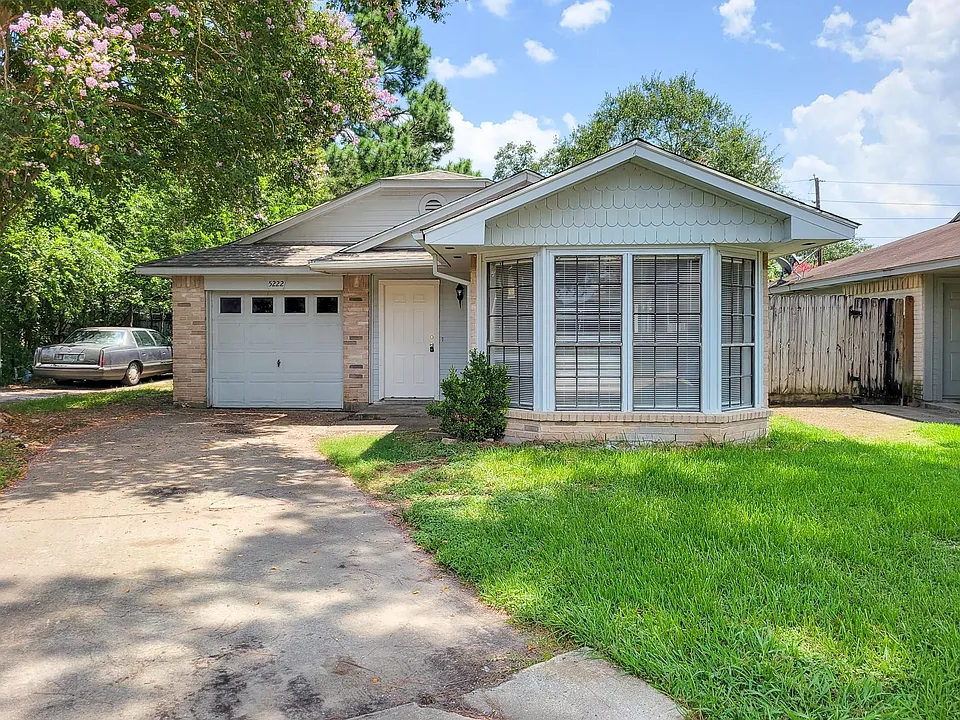 5222 Beaverhill Dr