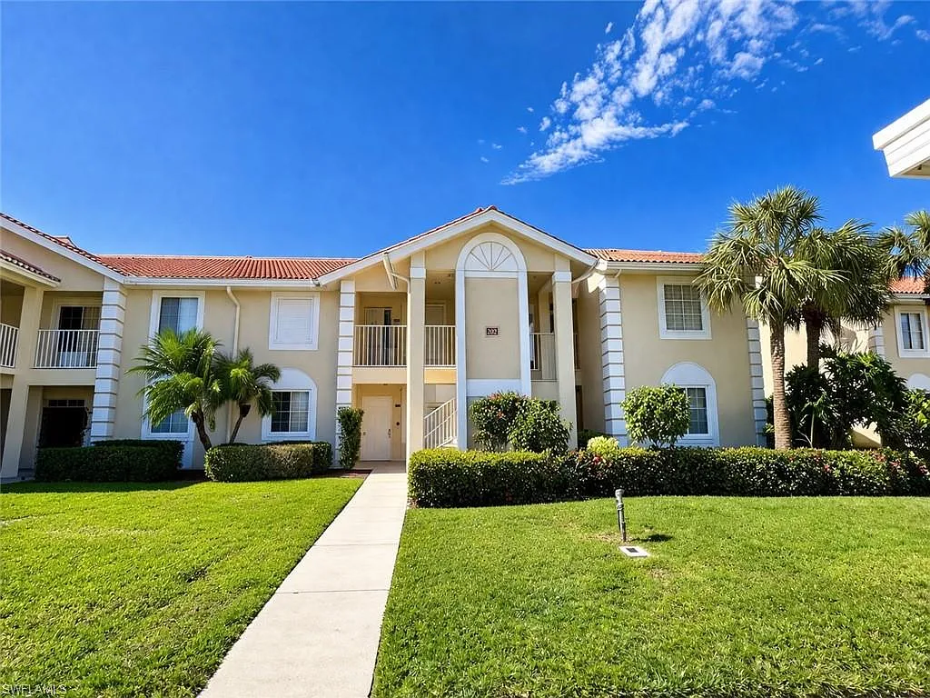 2 bed, 2.0 bath, 1022 sqft, $3,800 — Photo 2