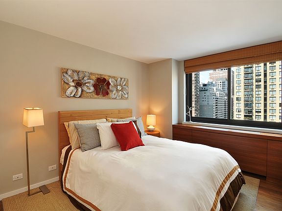 5th image of 515 E 72nd St APT 11L