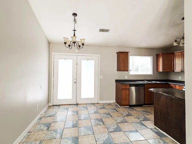 6229 Creekford Ln — Photo 7