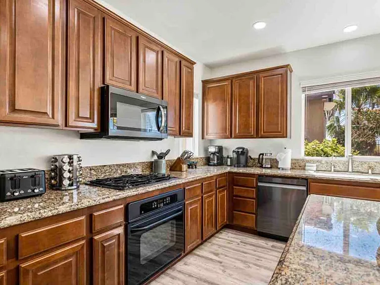 Del Lago Ct — Photo 56