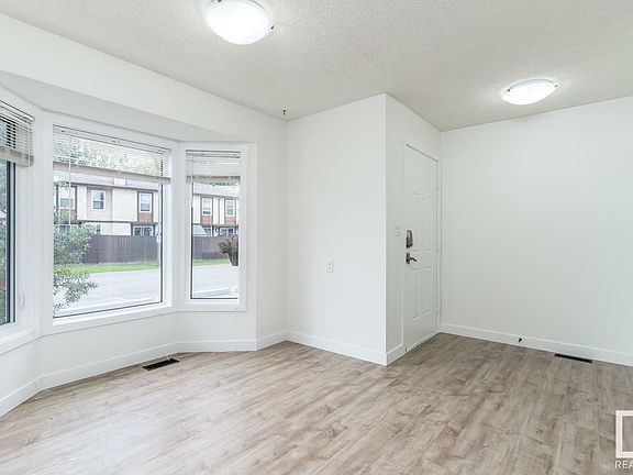 3rd image of 10205 158th Ave NW #4